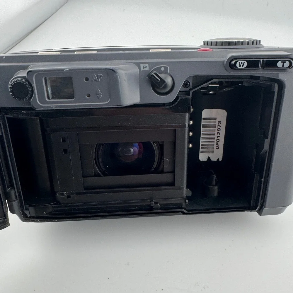 Samsung ECX 170 35mm Film Camera Silver 38-170mm Zoom Panorama Quartz Date Good